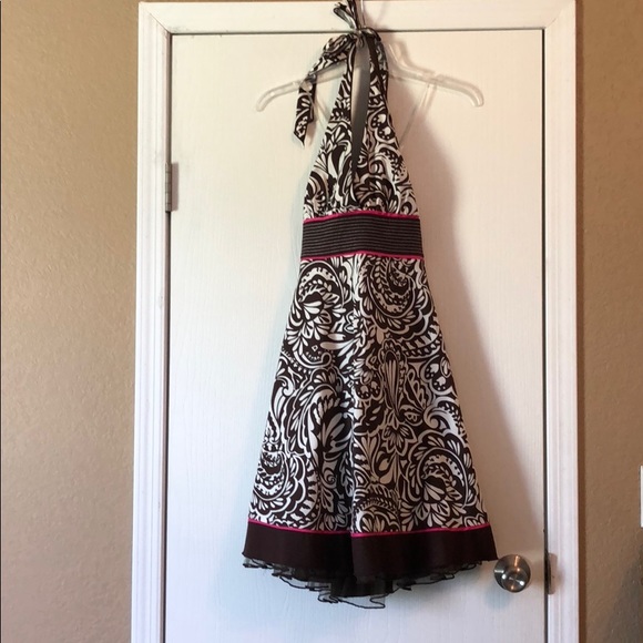 Dress - Picture 3 of 4